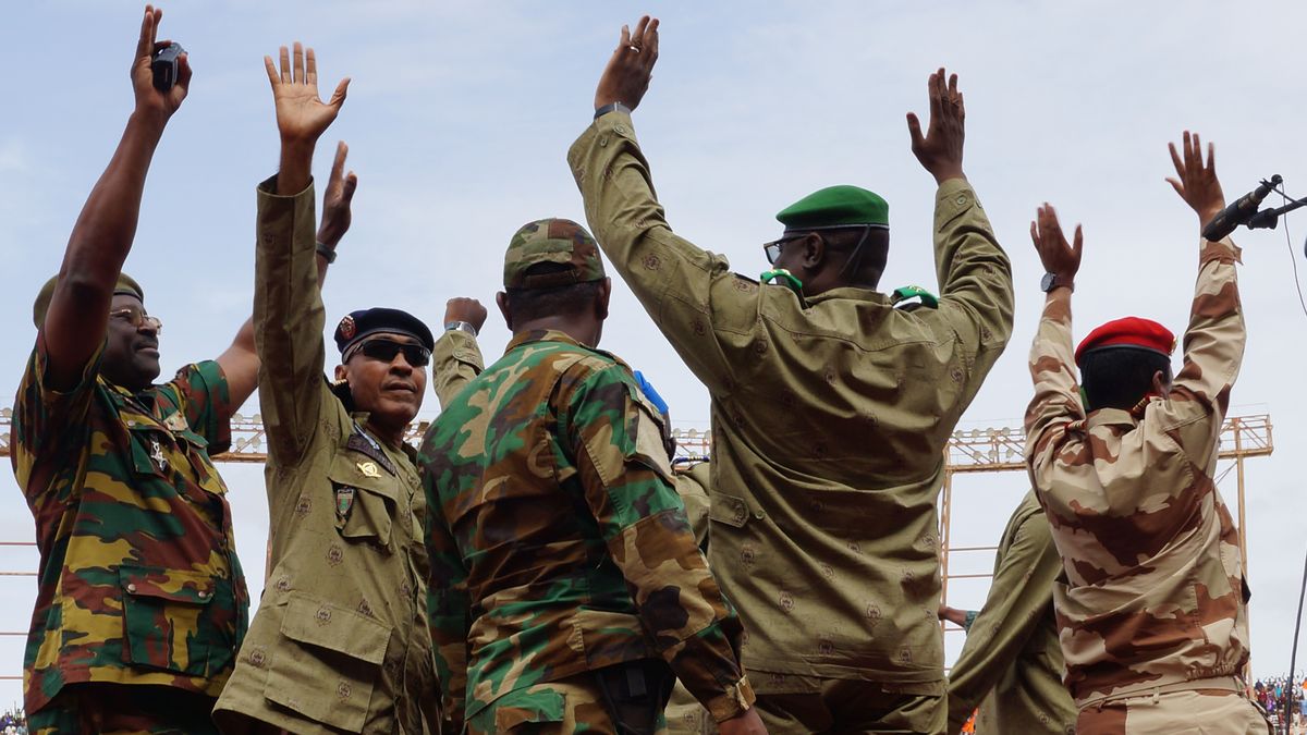 Obyvatelé Nigeru se bojí invaze a mobilizují